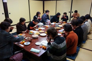 20131207(3)仏教婦人の、食べて喋って忘年会♪3